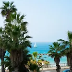 Sea View Apartment Prime Location On The Beach