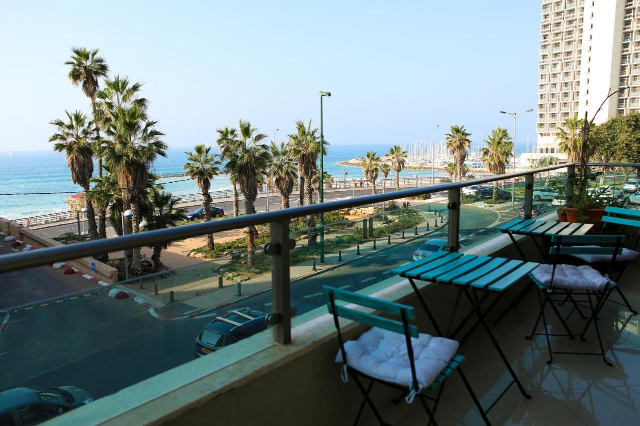 Sea View Prime Location On The Apartment *